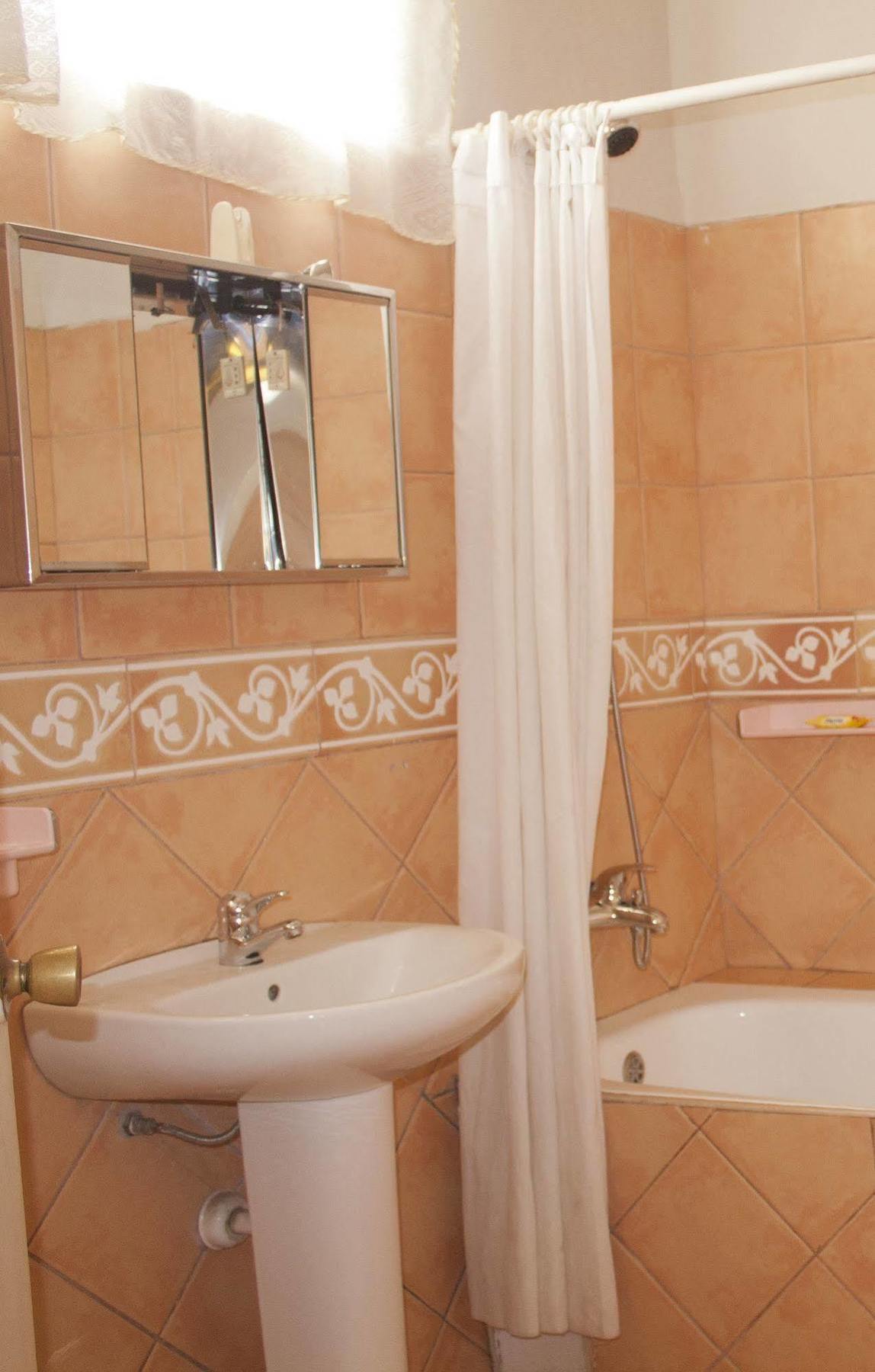 East Legon Guest Lodge Madina Εξωτερικό φωτογραφία