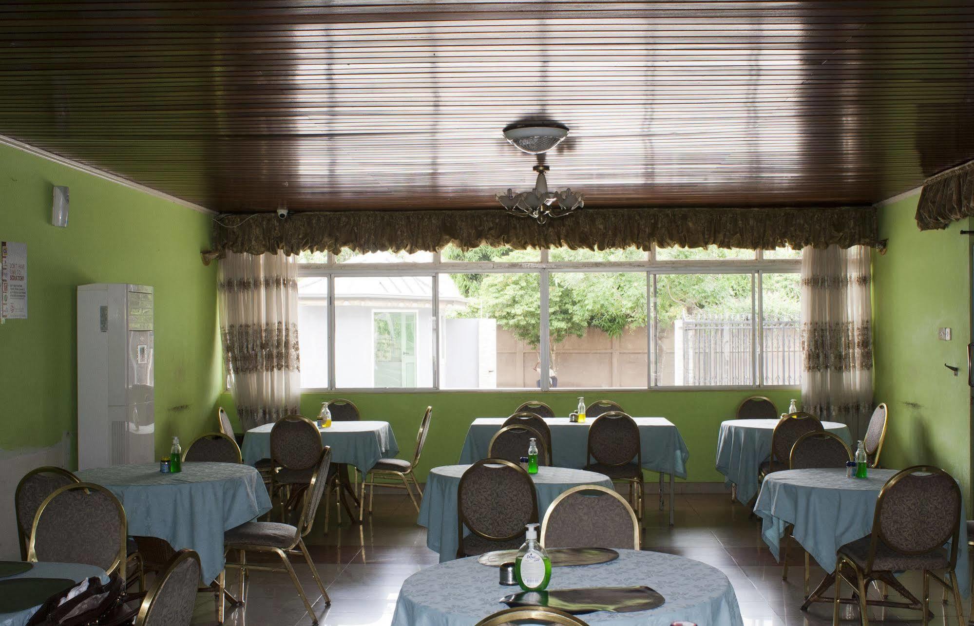 East Legon Guest Lodge Madina Εξωτερικό φωτογραφία